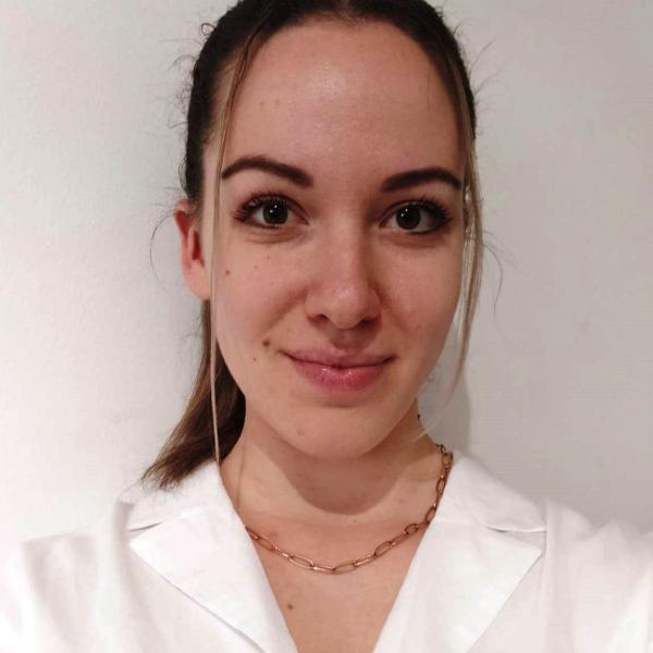 Réka Secretaría